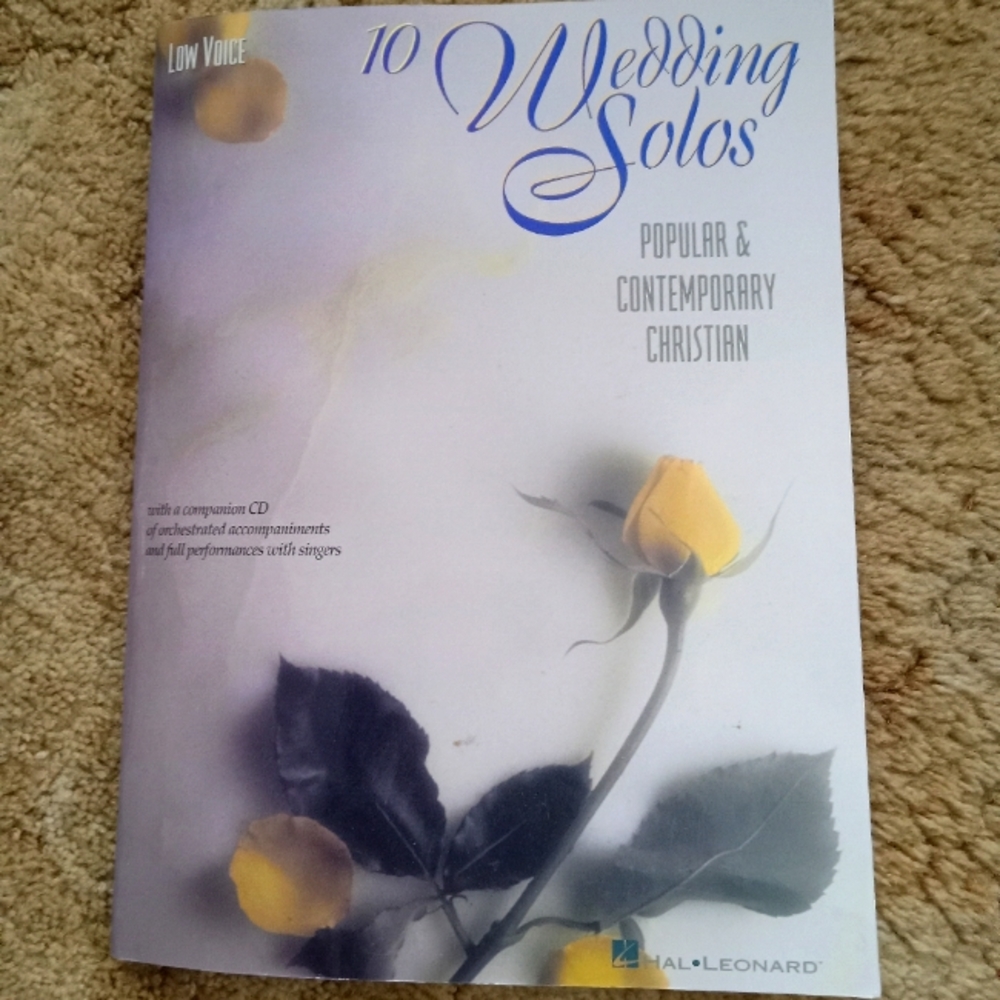 Wedding Solos 10 POPULAR AND CHRISTIAN SONGS W/ CD EUC Pre-owned Book LOW VOICE